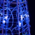 Cône lumineux décoratif pyramide à LED Acrylique Bleu 90 cm – Image 3