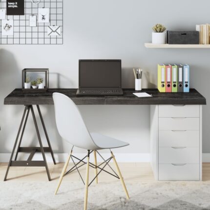 Dessus de table marron foncé bois chêne massif traité