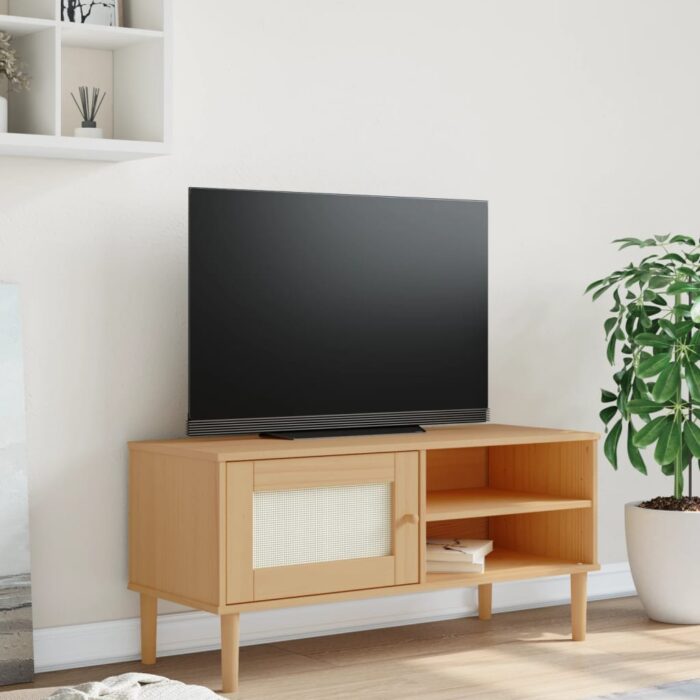 Meuble TV SENJA aspect rotin marron 106x40x49cm bois massif pin – Image 1