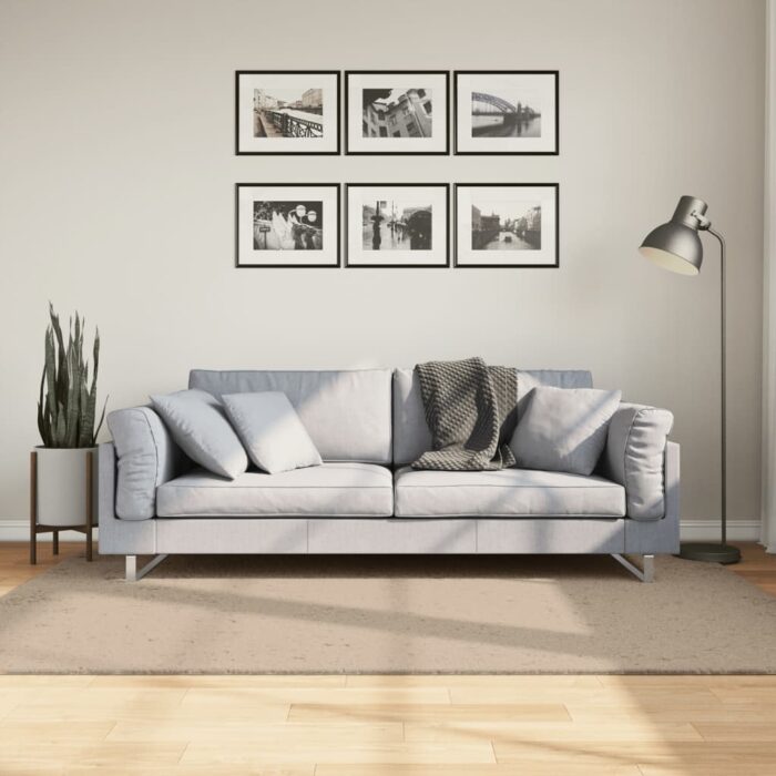 Tapis HUARTE à poils courts doux et lavable sable 140x200 cm – Image 1