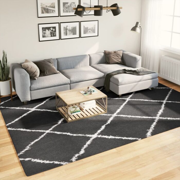 Tapis shaggy à poils longs moderne noir et crème 240x340 cm – Image 1