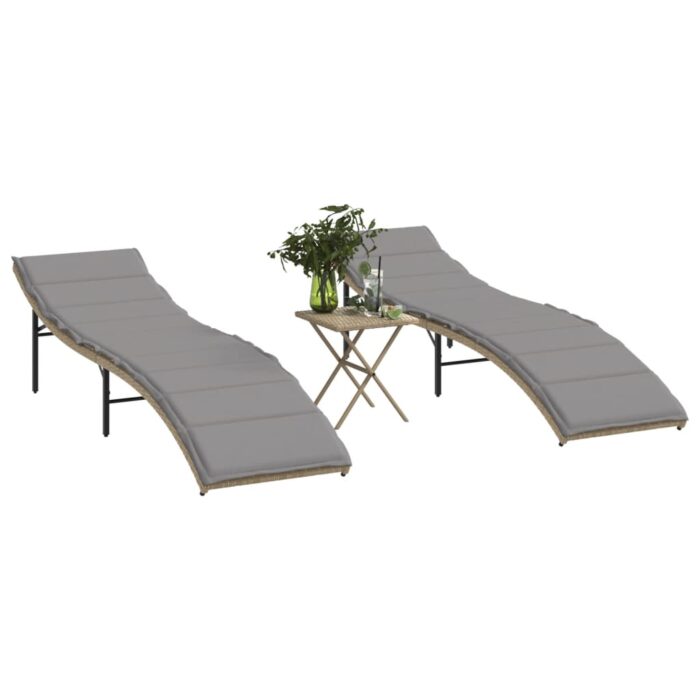Chaises longues lot de 2 avec table beige résine tressée – Image 1