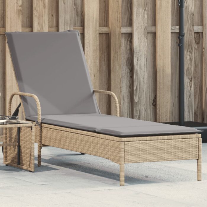 VXL8721012451513_m_en_hd_1.jpg Chaise longue avec roues et coussin beige résine tressée – Image 1